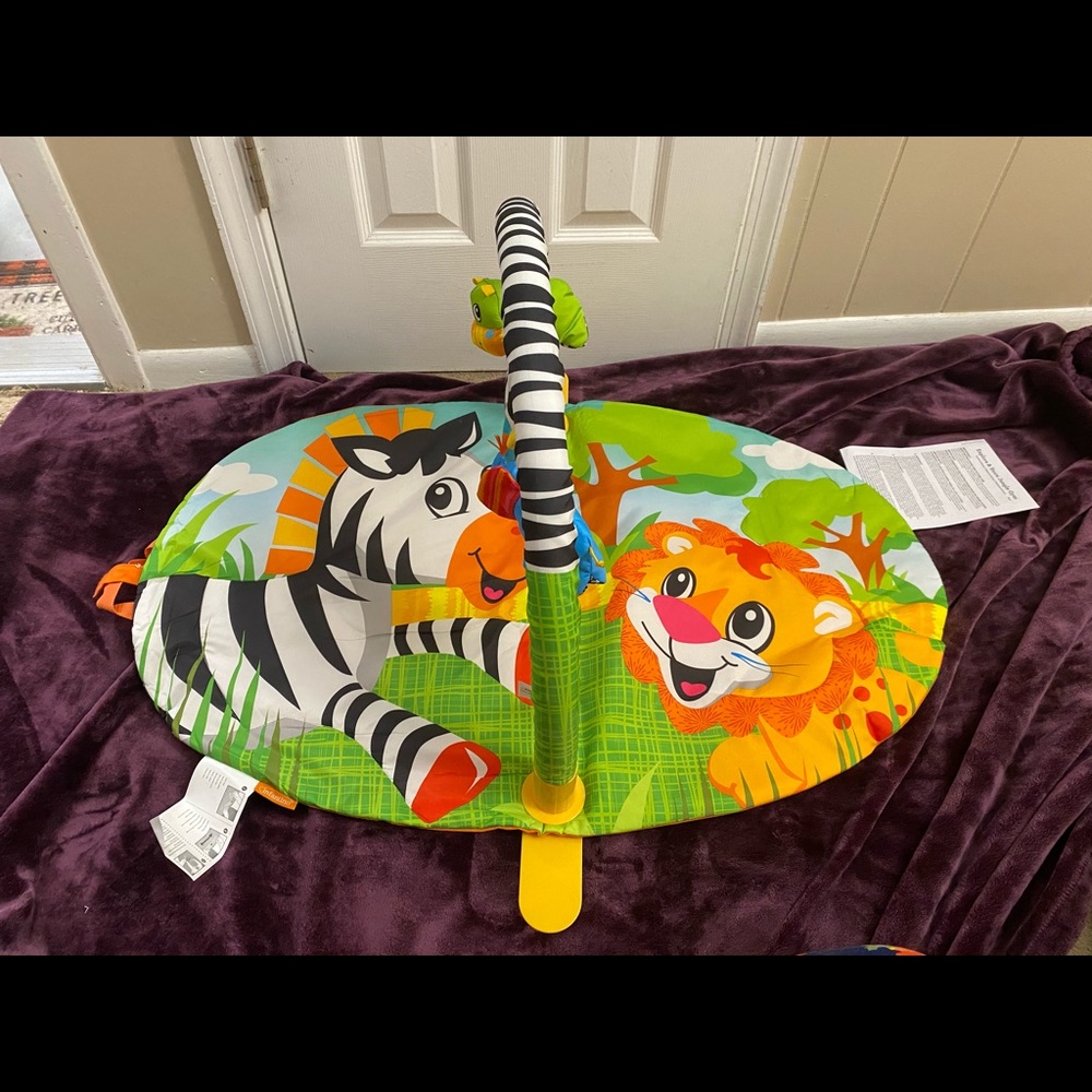 Explore and store jungle gym
